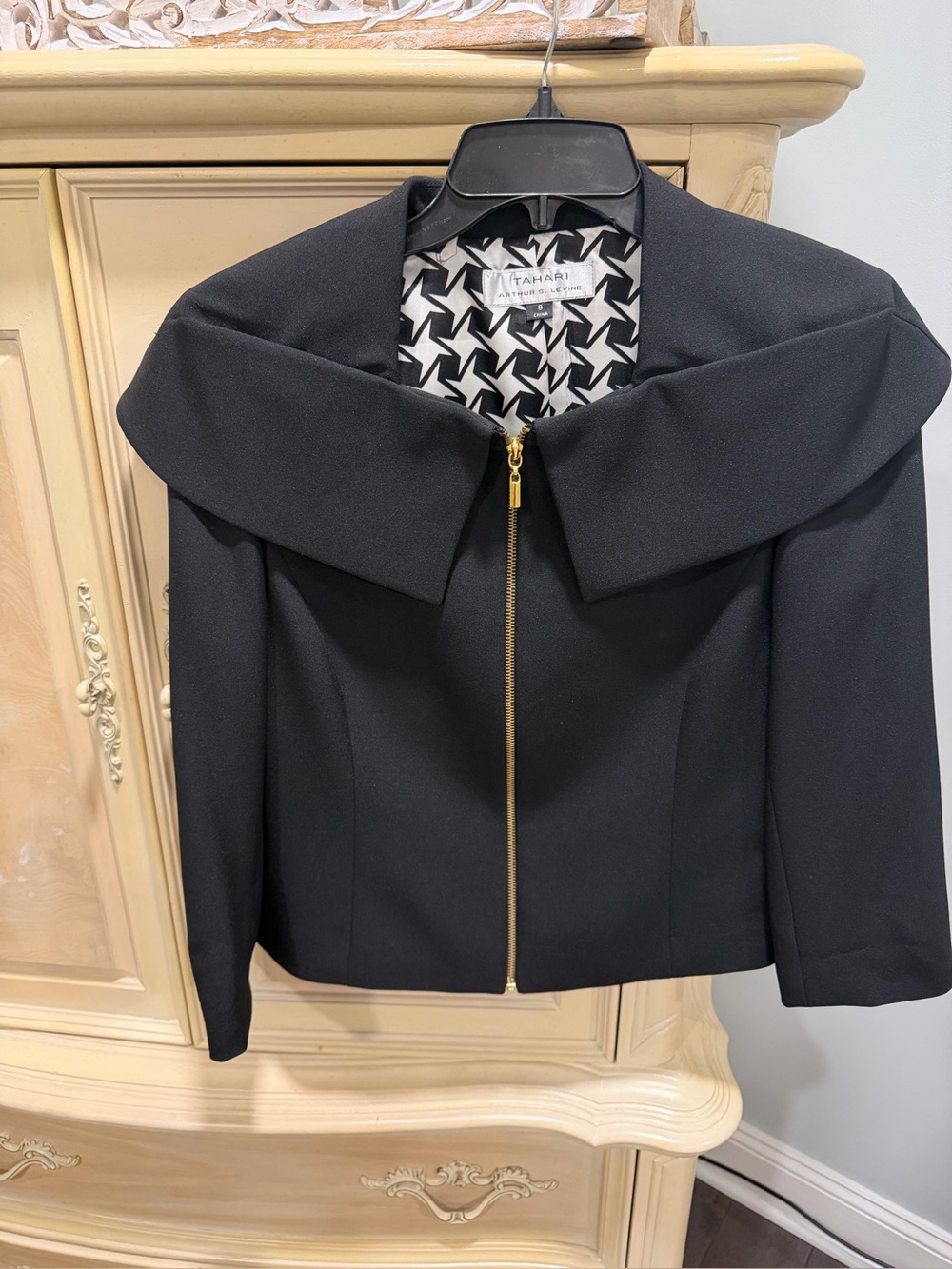 Tahari Black Zip-Front Jacket with Wide Fold Collar